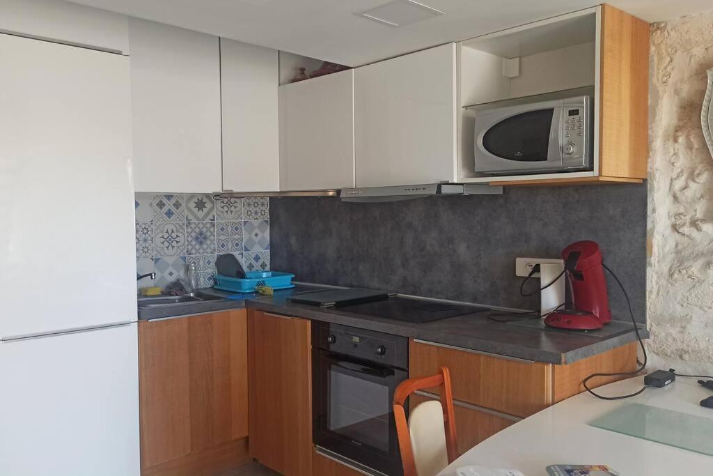 60 M² Deux Chambres Centre Ville มงต์เปอลิเยร์ ภายนอก รูปภาพ